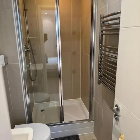 Leeds Escape - 2 Bedroom Penthouse Apartment *